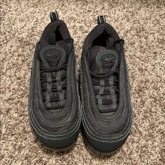 Boys VaporMax size 4.5 - Picture 1 of 7